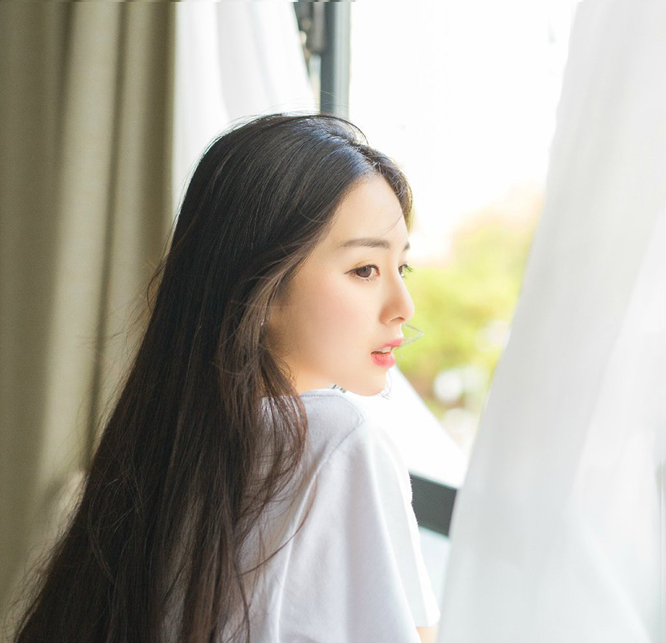 怎么也没想到，场面会因为一个刘璝彻底失控，此刻，就算他斩了刘璝，也难以挽回军心，虽然张任同样对刘璋将大好基业败坏感到心寒和不满，但要他就此背叛，是不可能的，愚忠也好，愚蠢也罢，但刘璋对他有提拔之恩，张任绝不可能背弃刘璋。